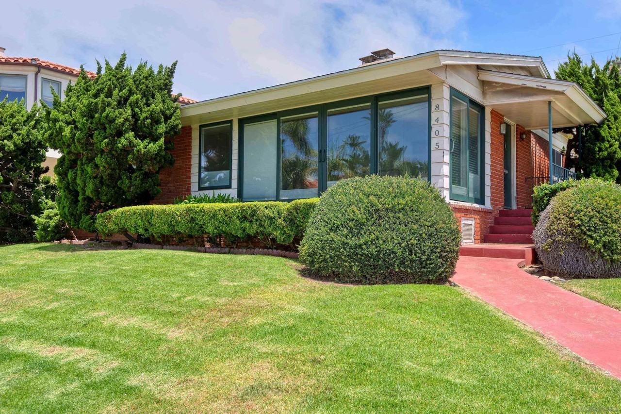 8405 Paseo Del Ocaso - Photo 2 of 29