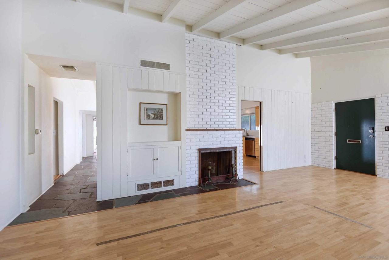 8405 Paseo Del Ocaso - Photo 5 of 29