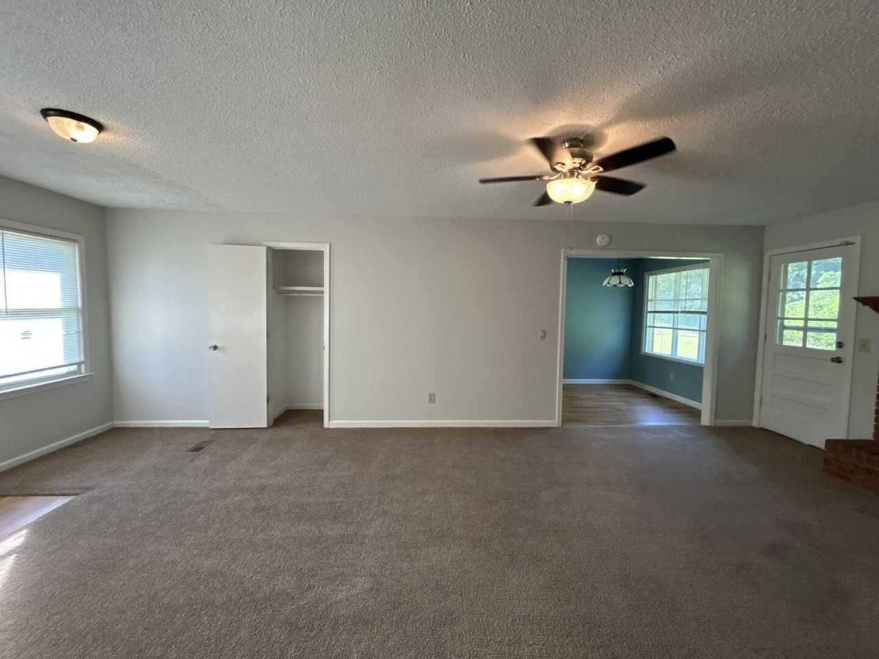 5722 Whisperwood Dr - Photo 2 of 20