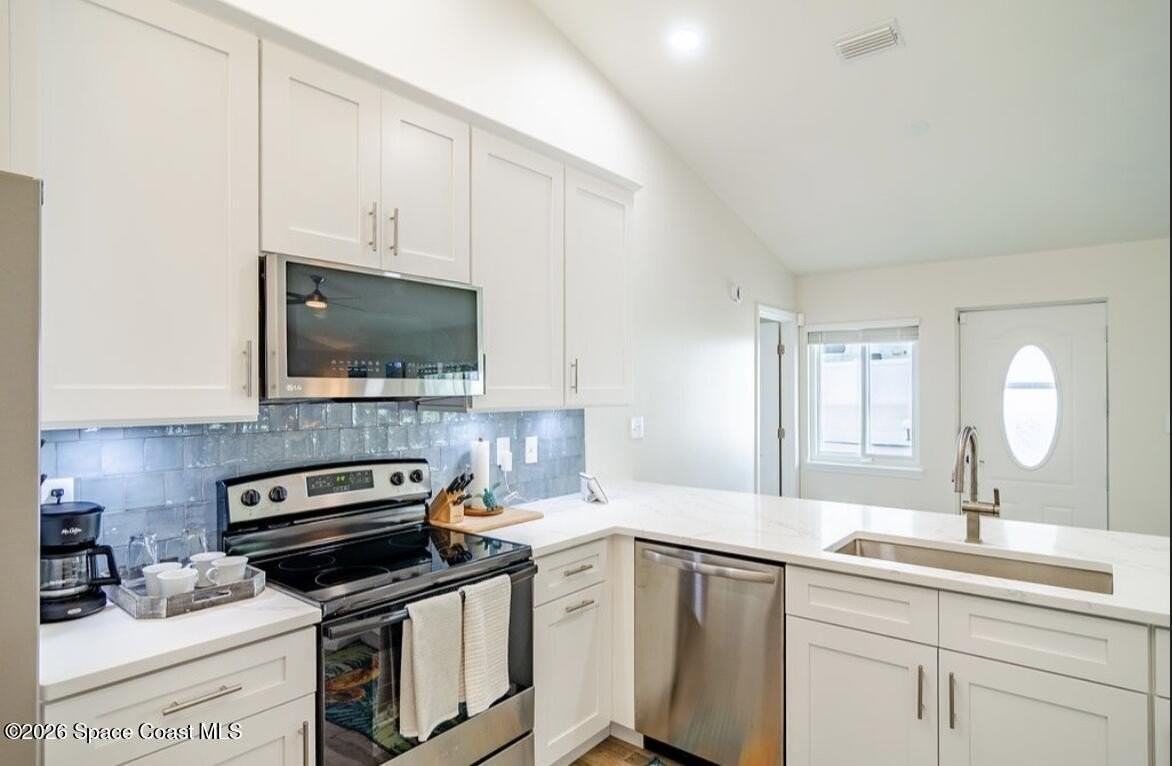 115 Riverside Dr - Photo 2 of 17