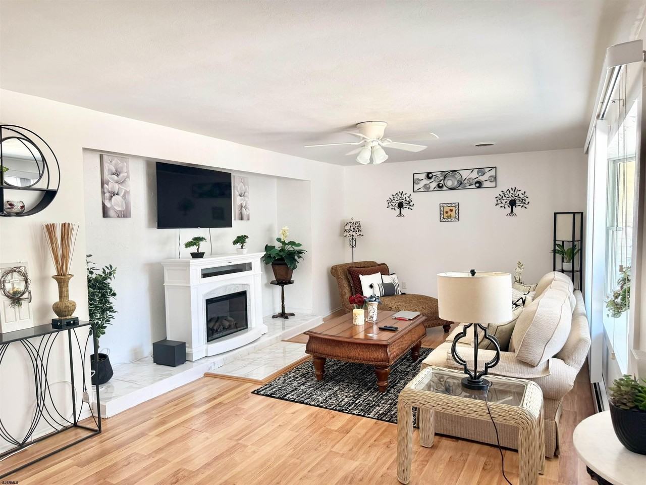 104 Nautilus Dr - Photo 4 of 19