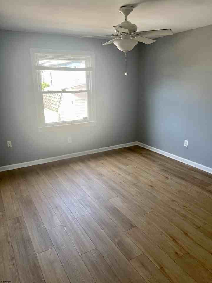 5401 Edgewater Ave #5401 - Photo 4 of 9