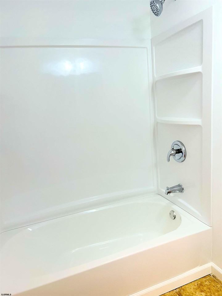 5401 Edgewater Ave #5401 - Photo 6 of 9