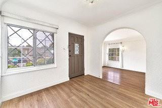 1120 S Plymouth Blvd - Photo 6 of 8