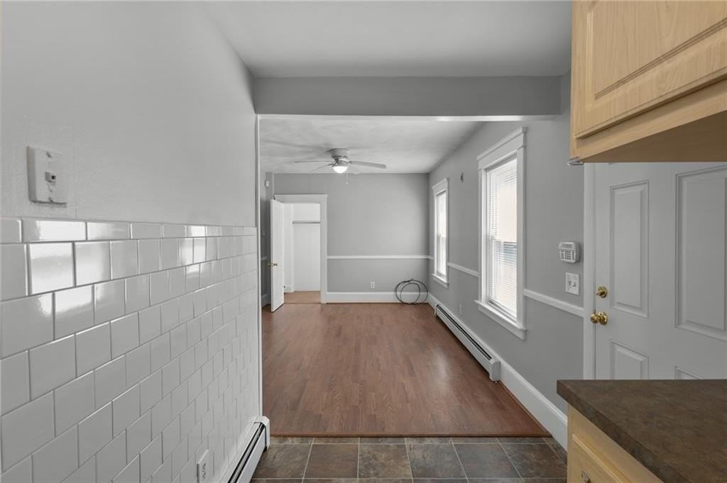 9 Gardner Ave - Photo 7 of 39