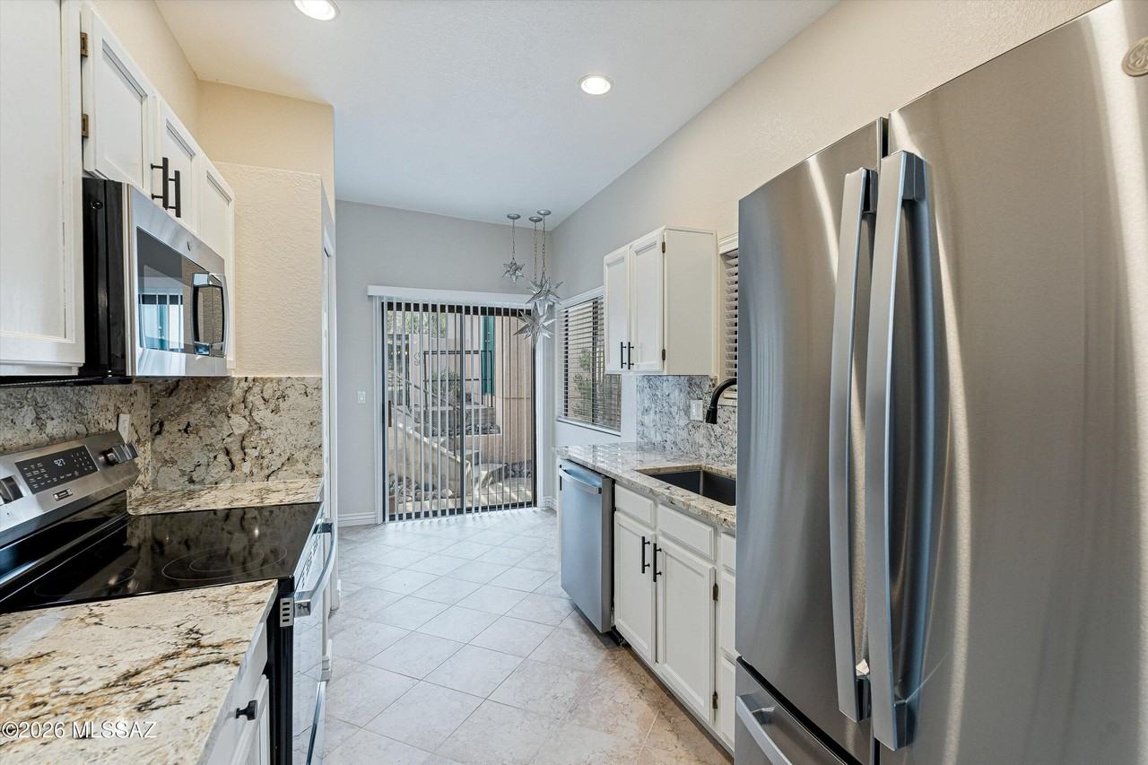 4992 N Valle - Photo 6 of 30