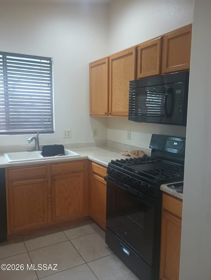 2414 W Monet Way - Photo 6 of 13