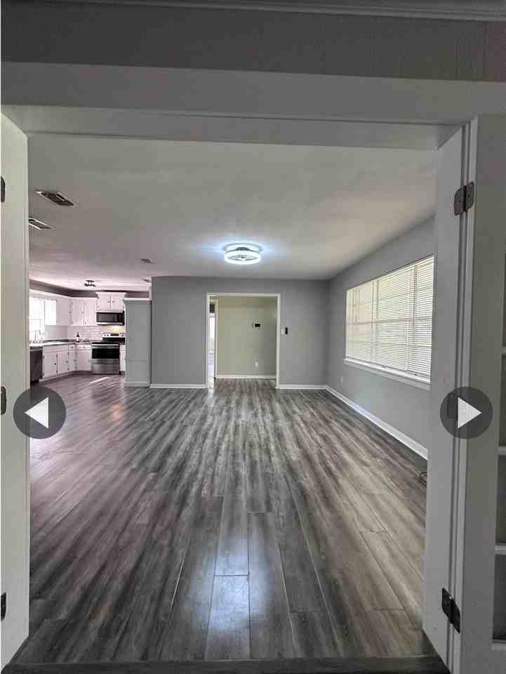 1110 Cuerno St - Photo 4 of 9