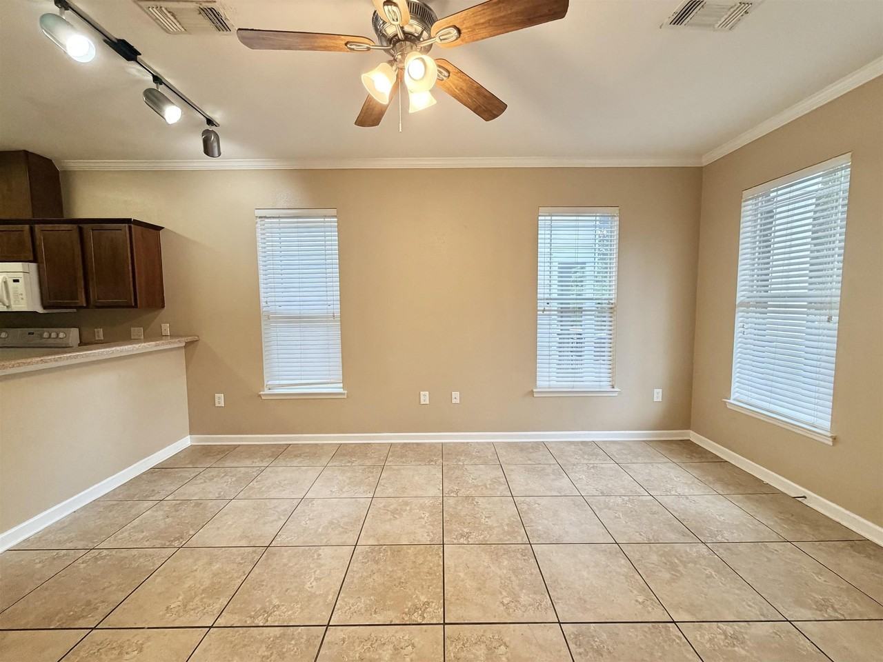 2400 Fred Smith Rd #207 - Photo 2 of 21