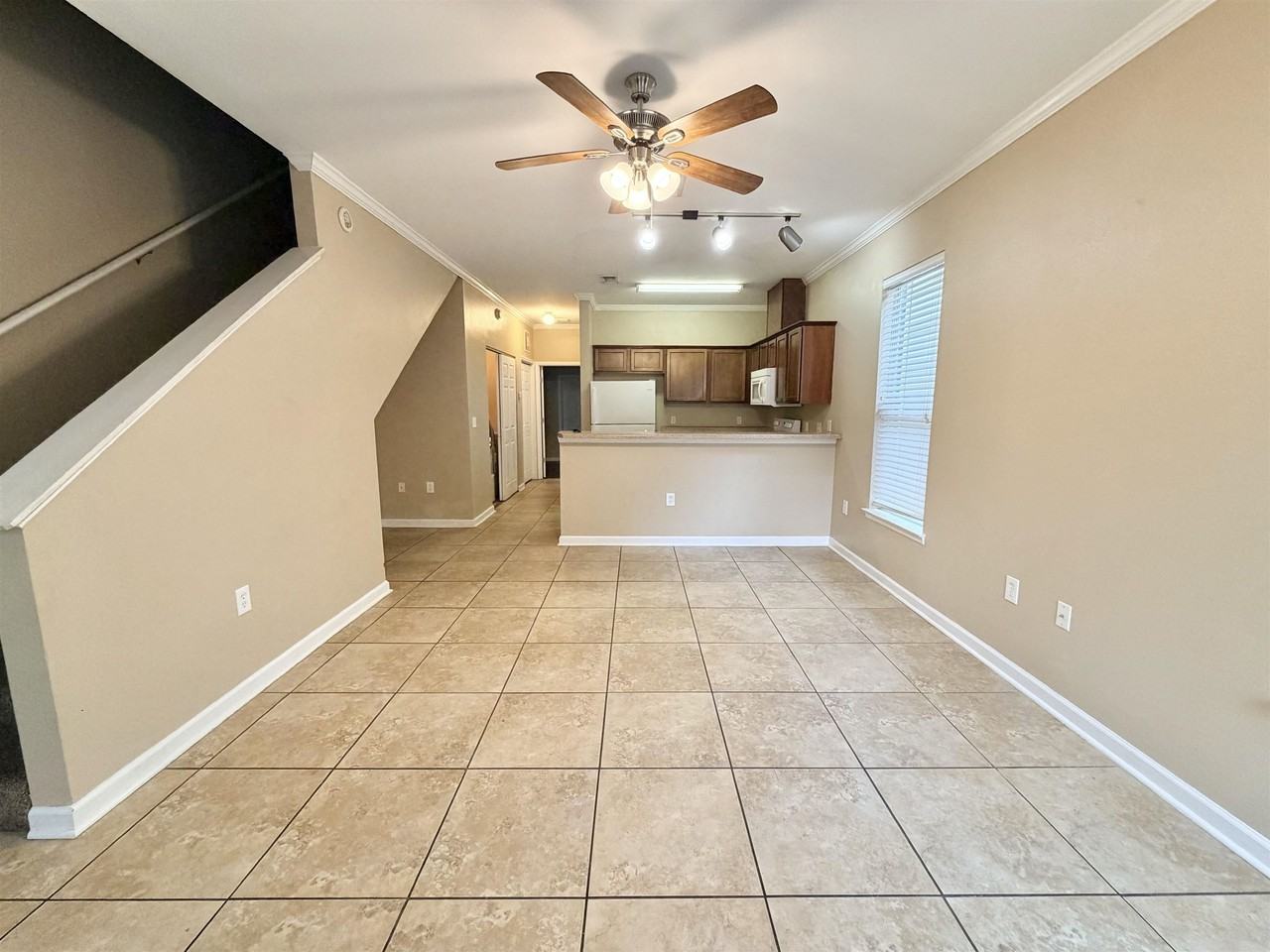 2400 Fred Smith Rd #207 - Photo 3 of 21