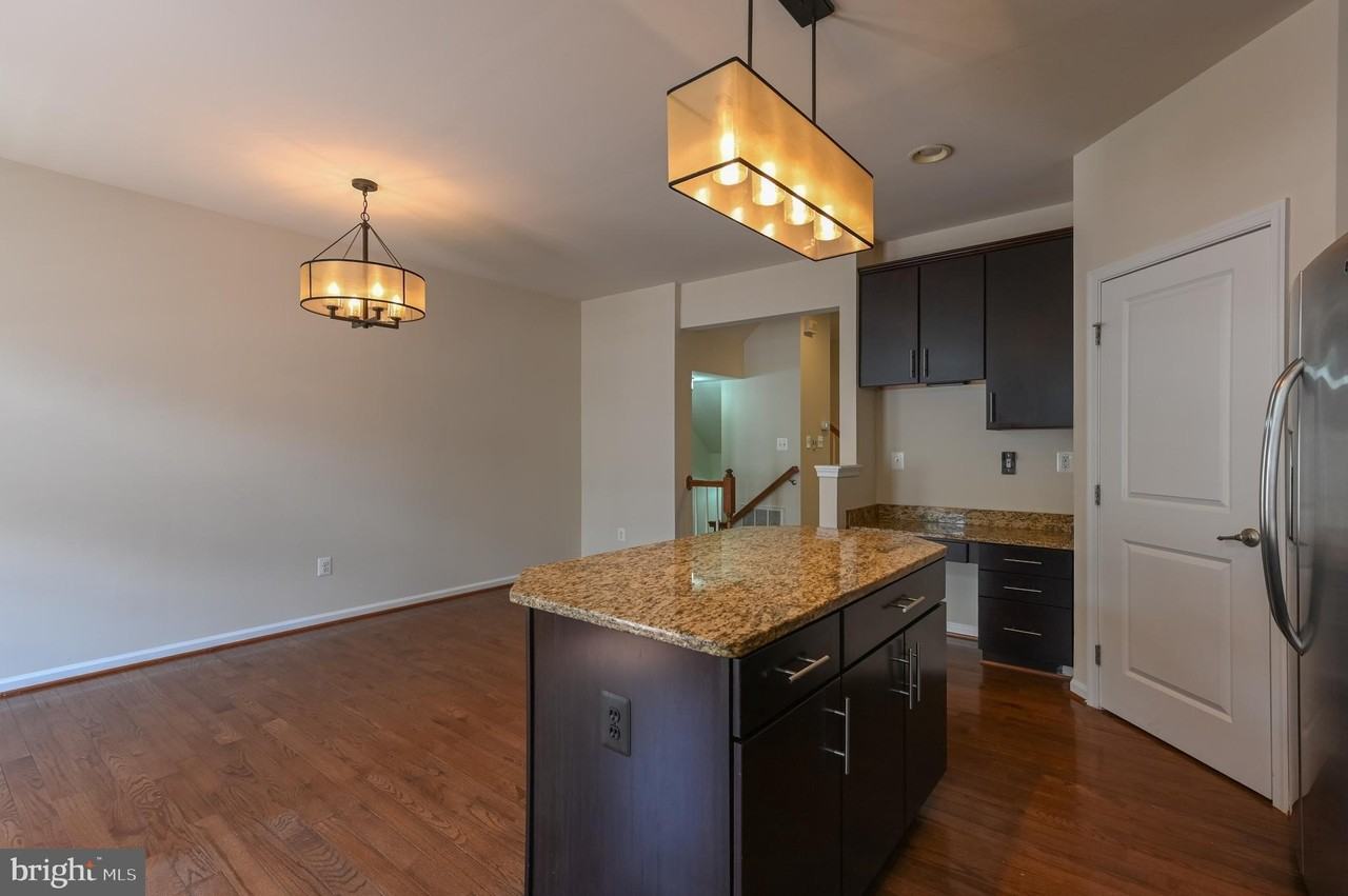 3707 Hansberry Ct Ne - Photo 3 of 29