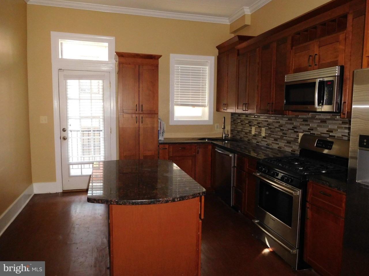 1318 W St Nw #1 - Photo 6 of 27
