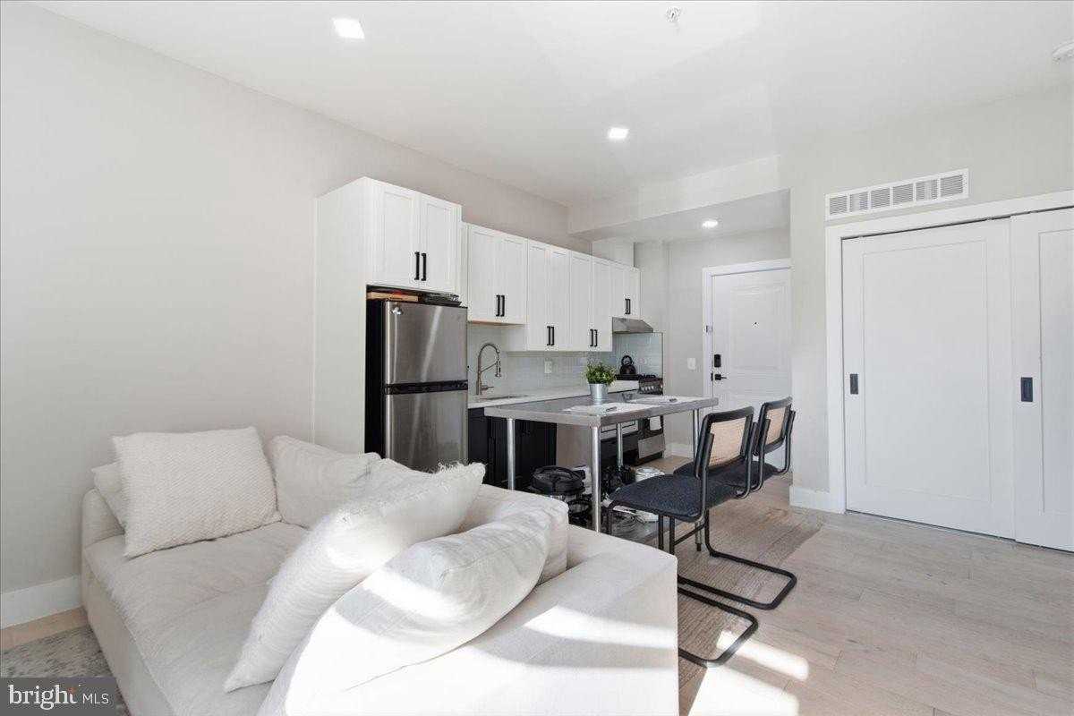 1028 Bladensburg Rd Ne #18 - Photo 4 of 22