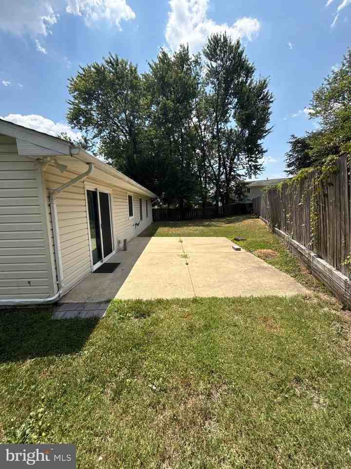 7822 Citadel Ct - Photo 2 of 4