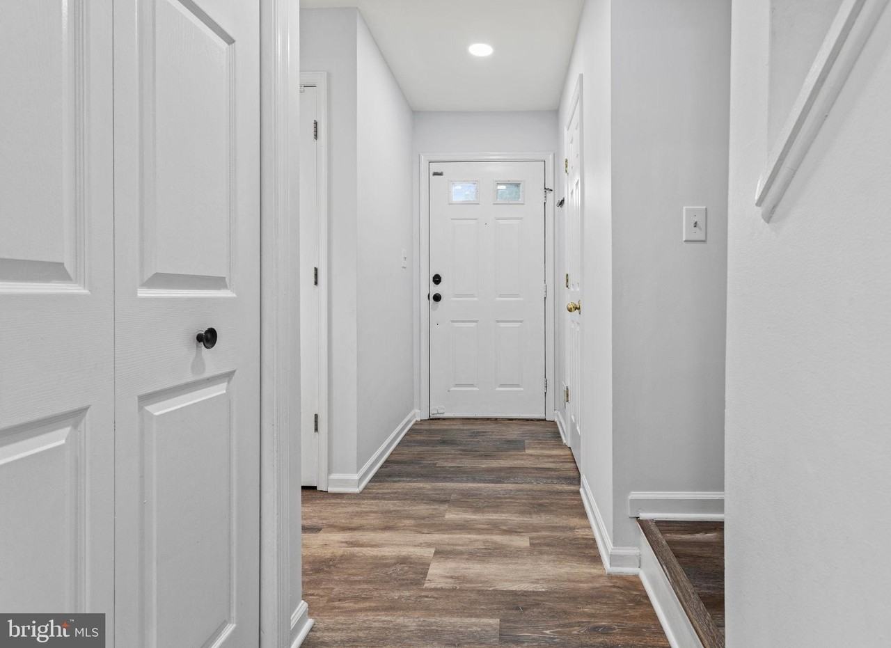 6608 E Beach Dr - Photo 3 of 50