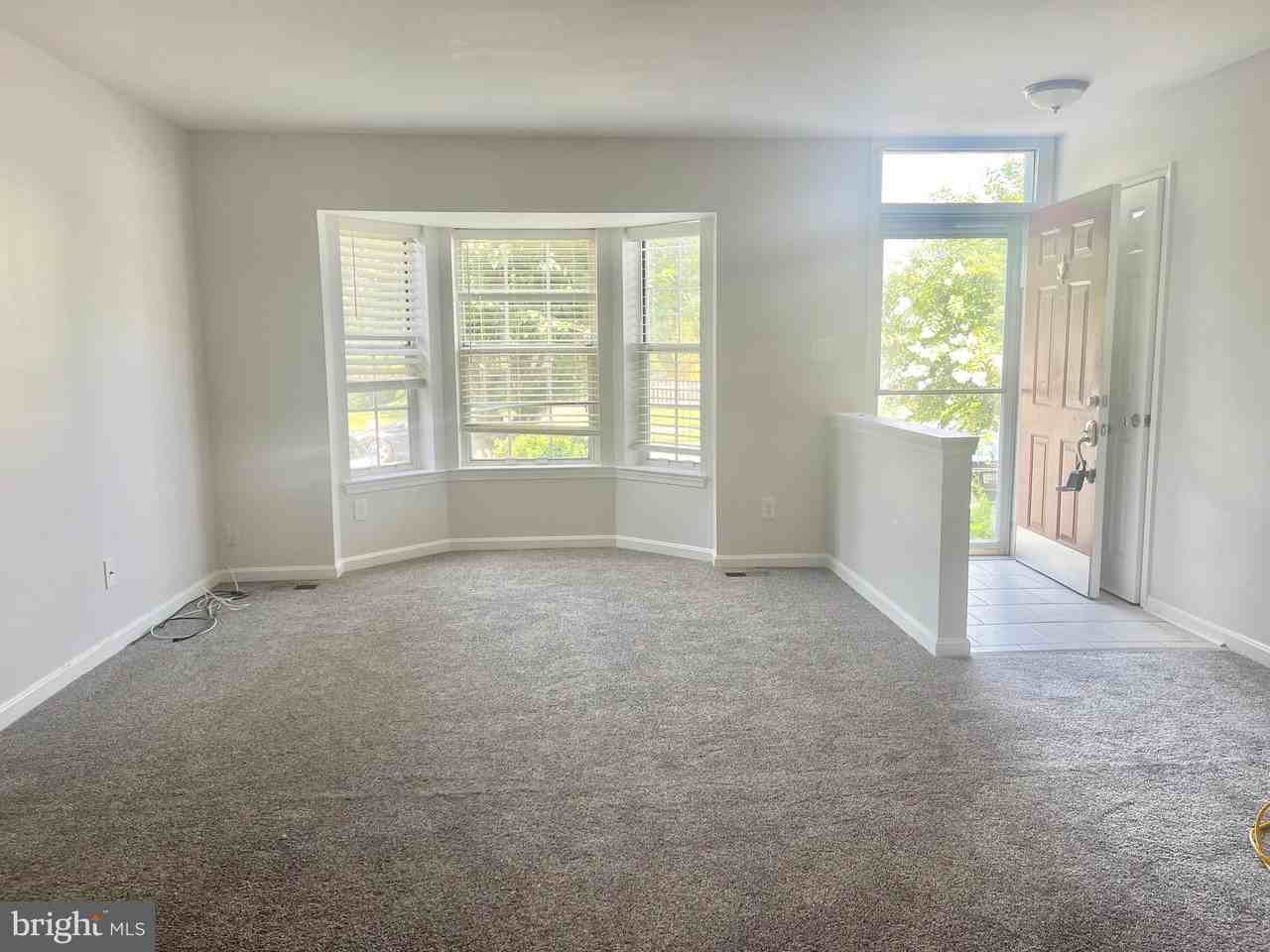 717 Orley Pl - Photo 2 of 27