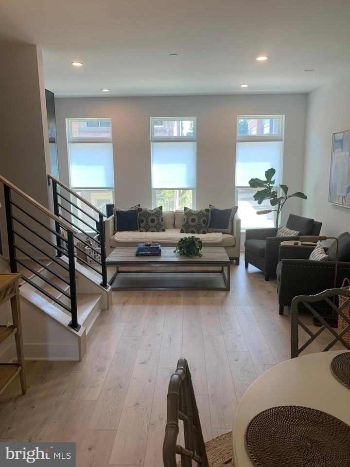 5337 Zenith Overlook - Photo 2 of 24