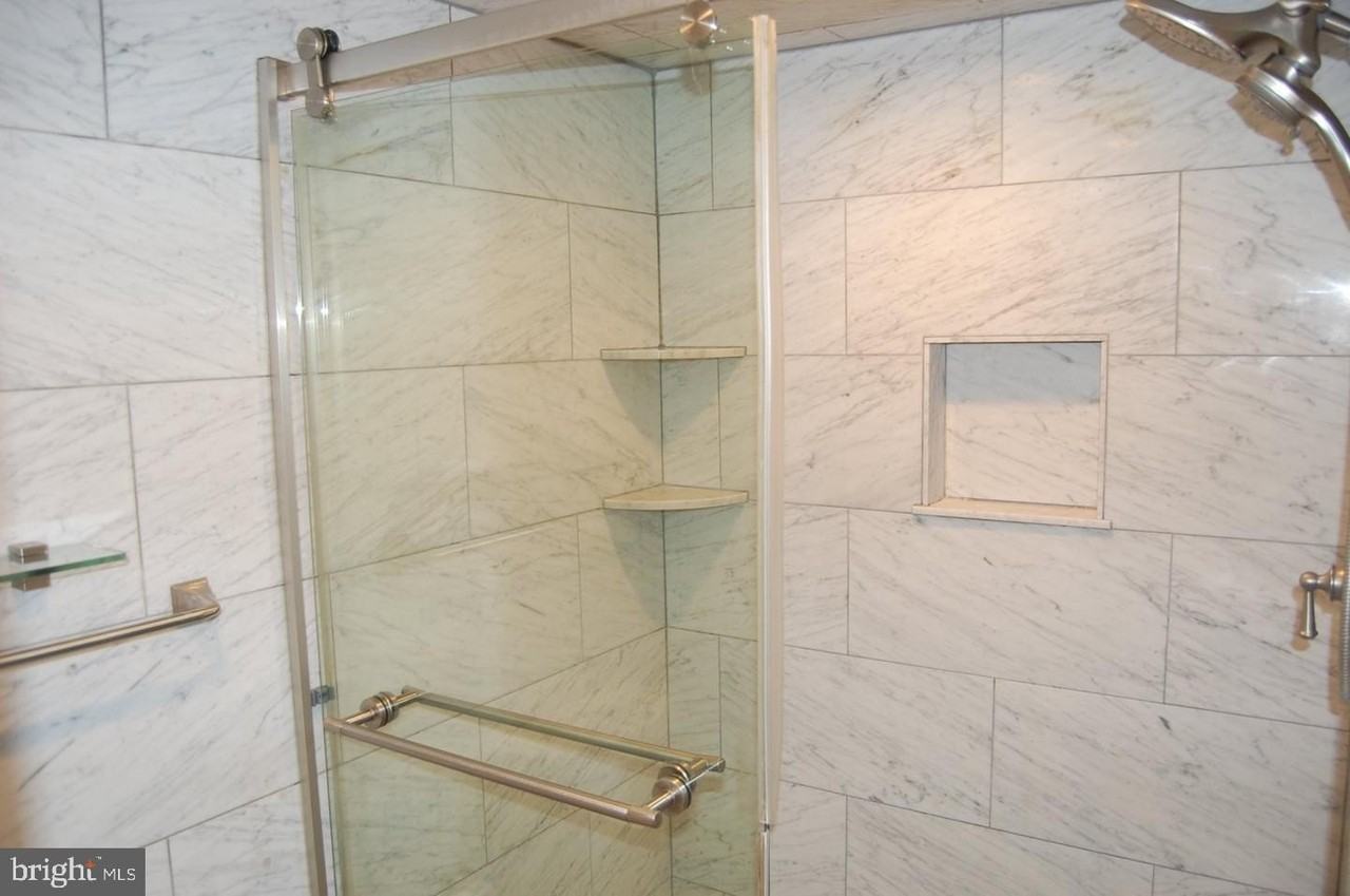 3346 Hewitt Ave #1-1A - Photo 6 of 16