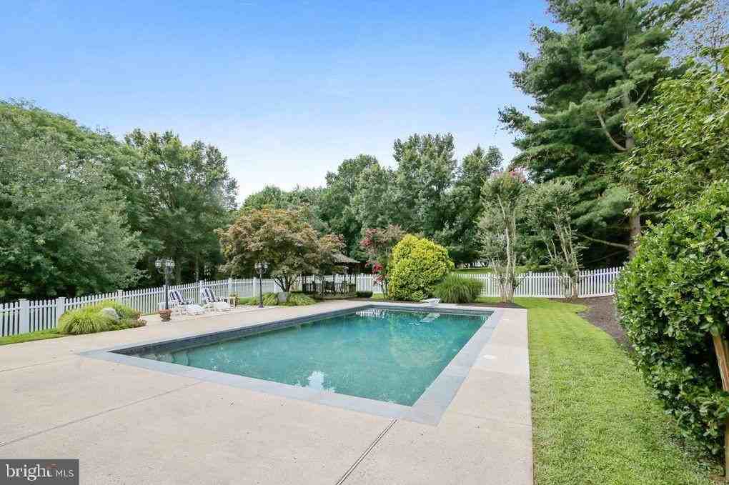 13416 Straw Bale Ln - Photo 6 of 50