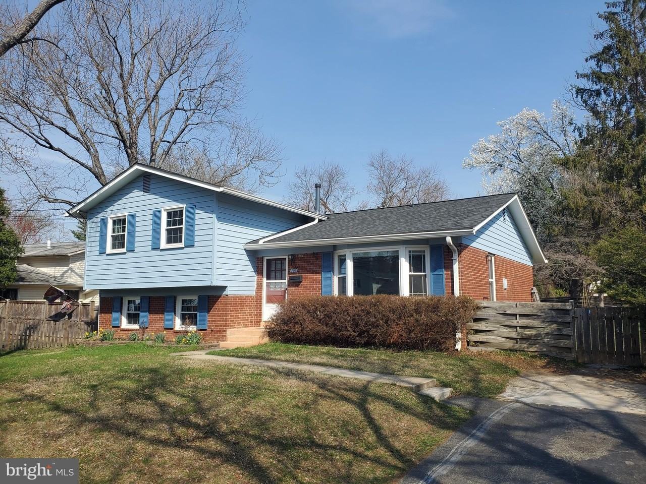 702 W Edmonston Dr - Photo 3 of 38