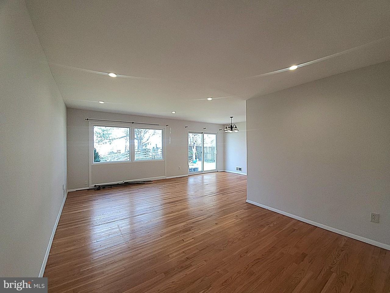 702 W Edmonston Dr - Photo 6 of 38