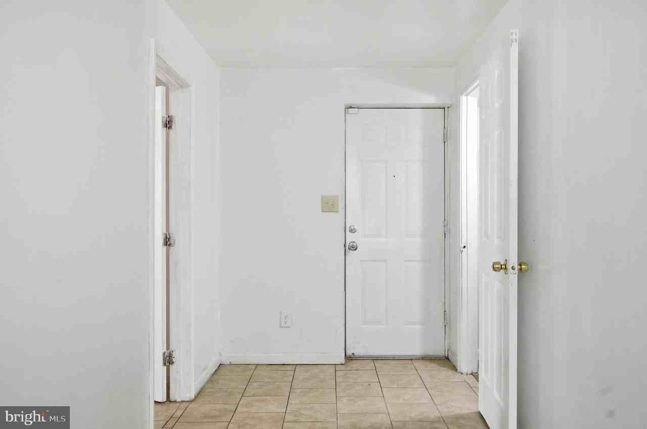11107 Hudee Ct - Photo 4 of 20