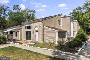 featured image of 1523 Kensington Dr