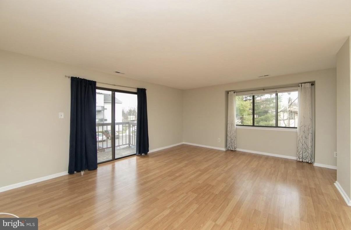 504 Britton Pl - Photo 2 of 14