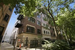 621 W Barry Ave - Photo 1 of 1