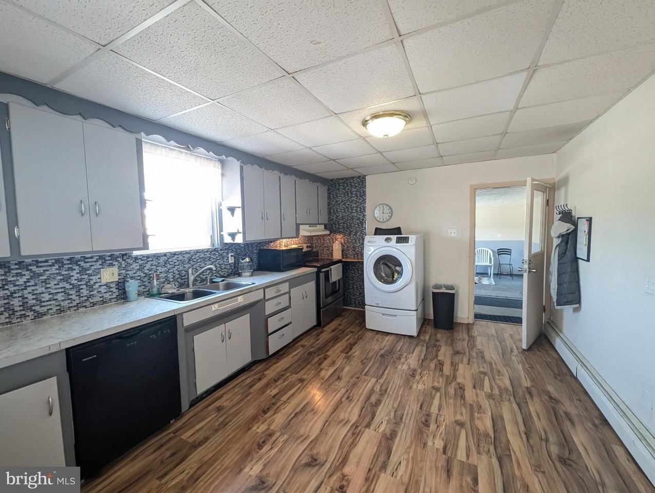 213A Lincoln Way W - Photo 7 of 19