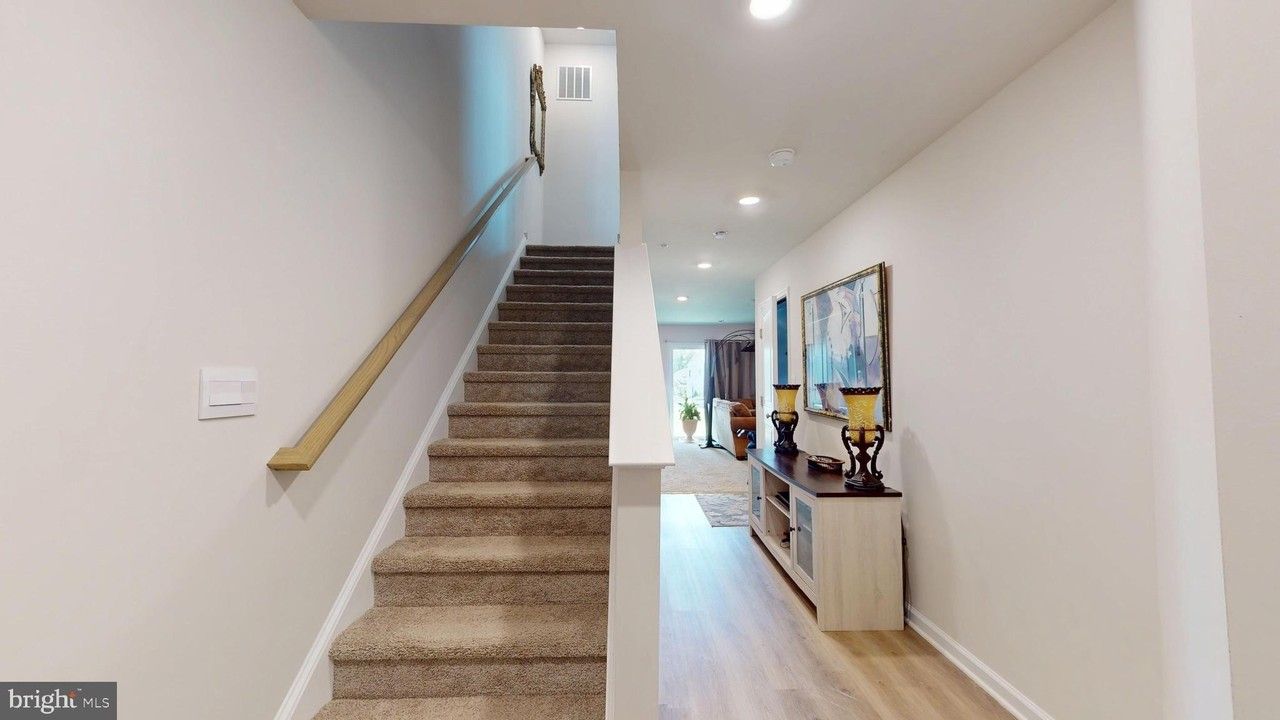 178 Bell Ct - Photo 5 of 29