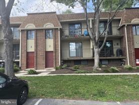 326 Saybrook Ln #B - Photo 1 of 1