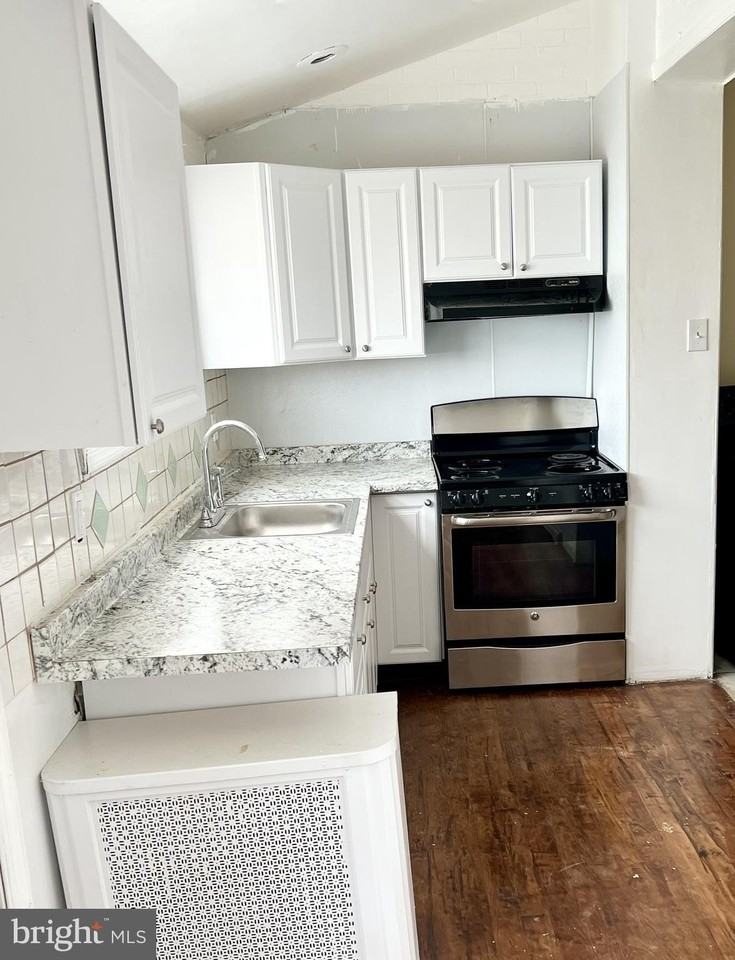 27 Sunshine Rd #1 - Photo 6 of 13