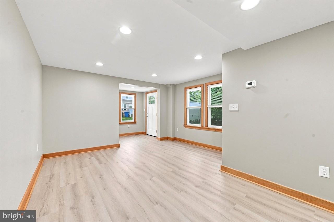 705 Forrest Ave - Photo 6 of 25