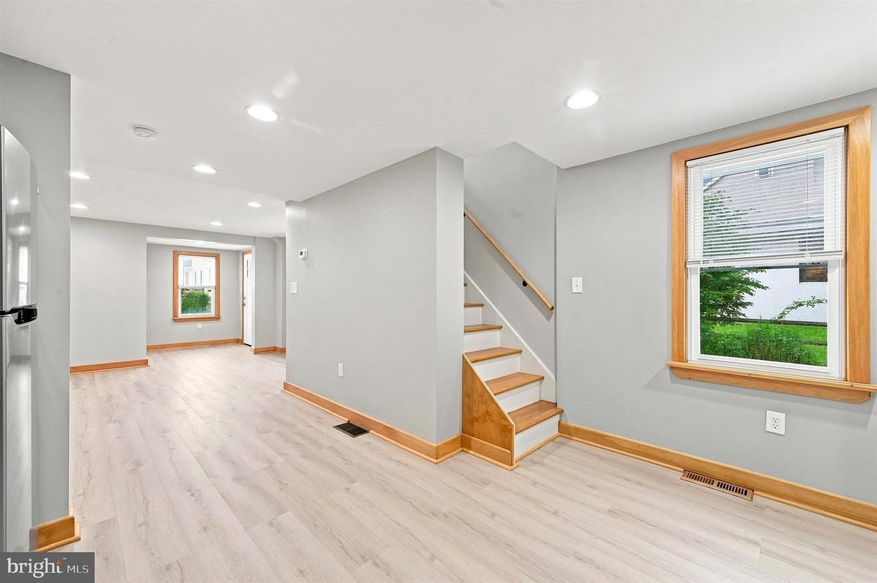 705 Forrest Ave - Photo 7 of 25
