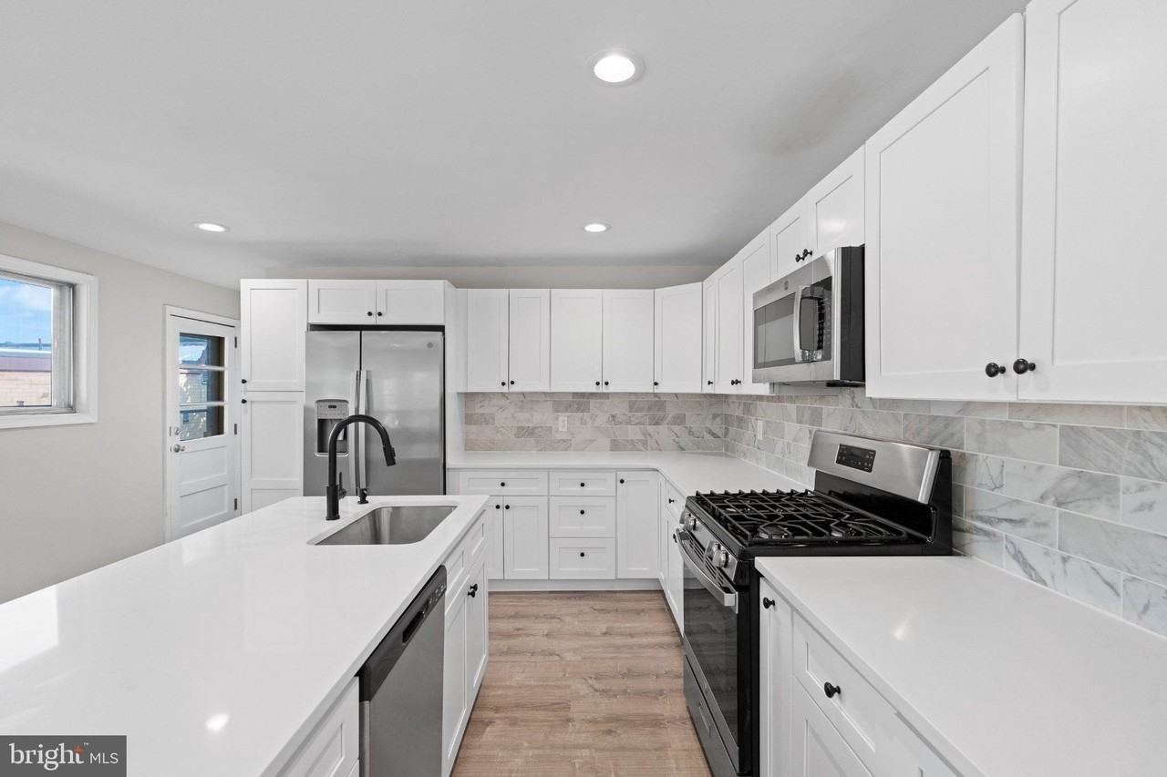 205 Juniper Rd #288 - Photo 4 of 28