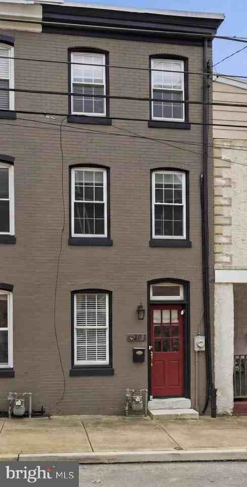 357 E Hector St - Photo 2 of 25