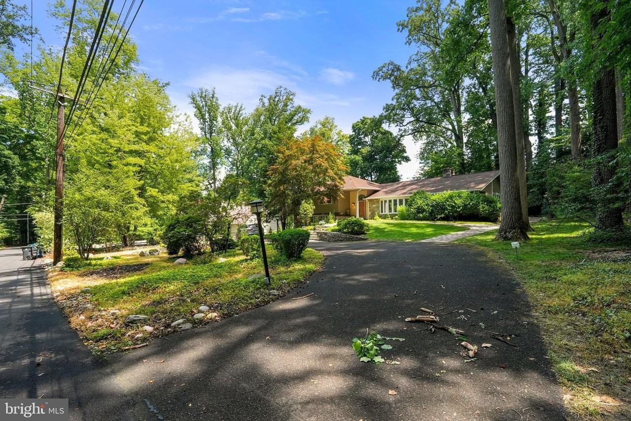901 Dale Rd - Photo 3 of 50