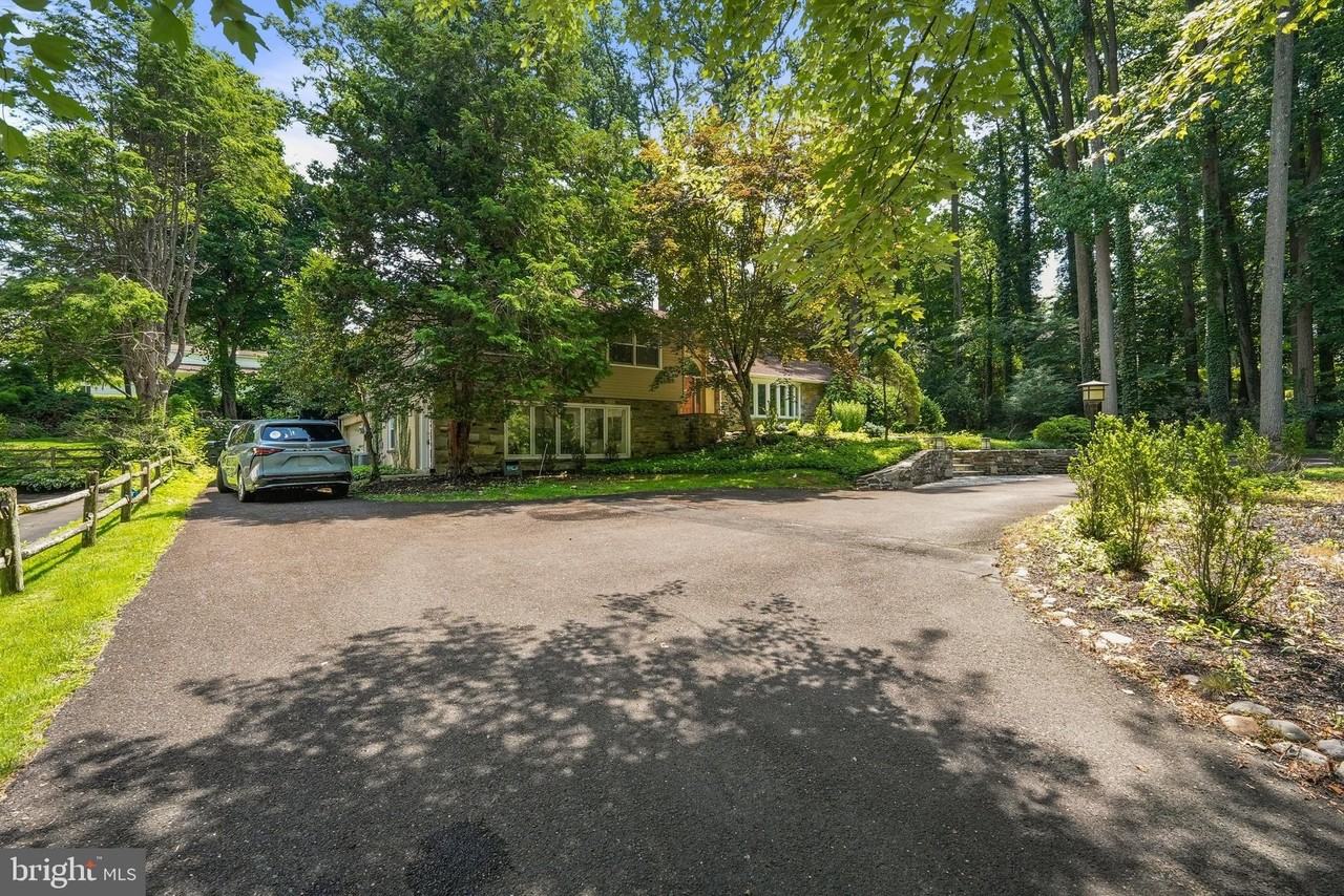 901 Dale Rd - Photo 4 of 50