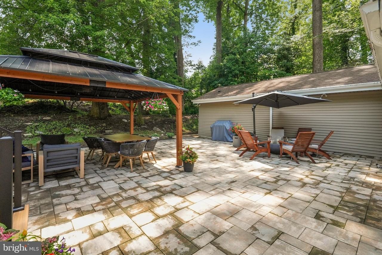 901 Dale Rd - Photo 6 of 50