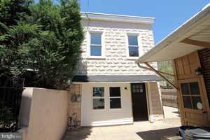 featured image of 617 Ford St #4