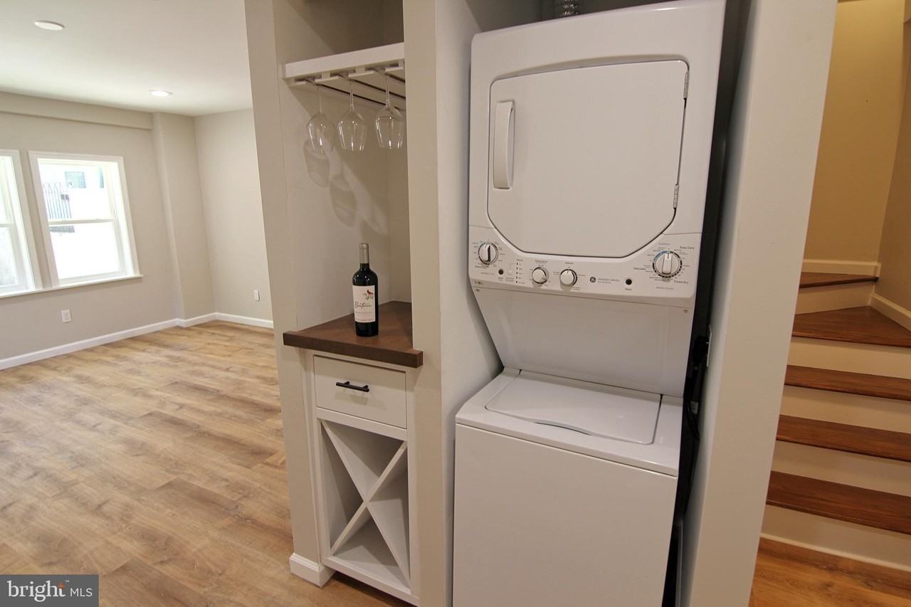 617 Ford St #4 - Photo 4 of 15