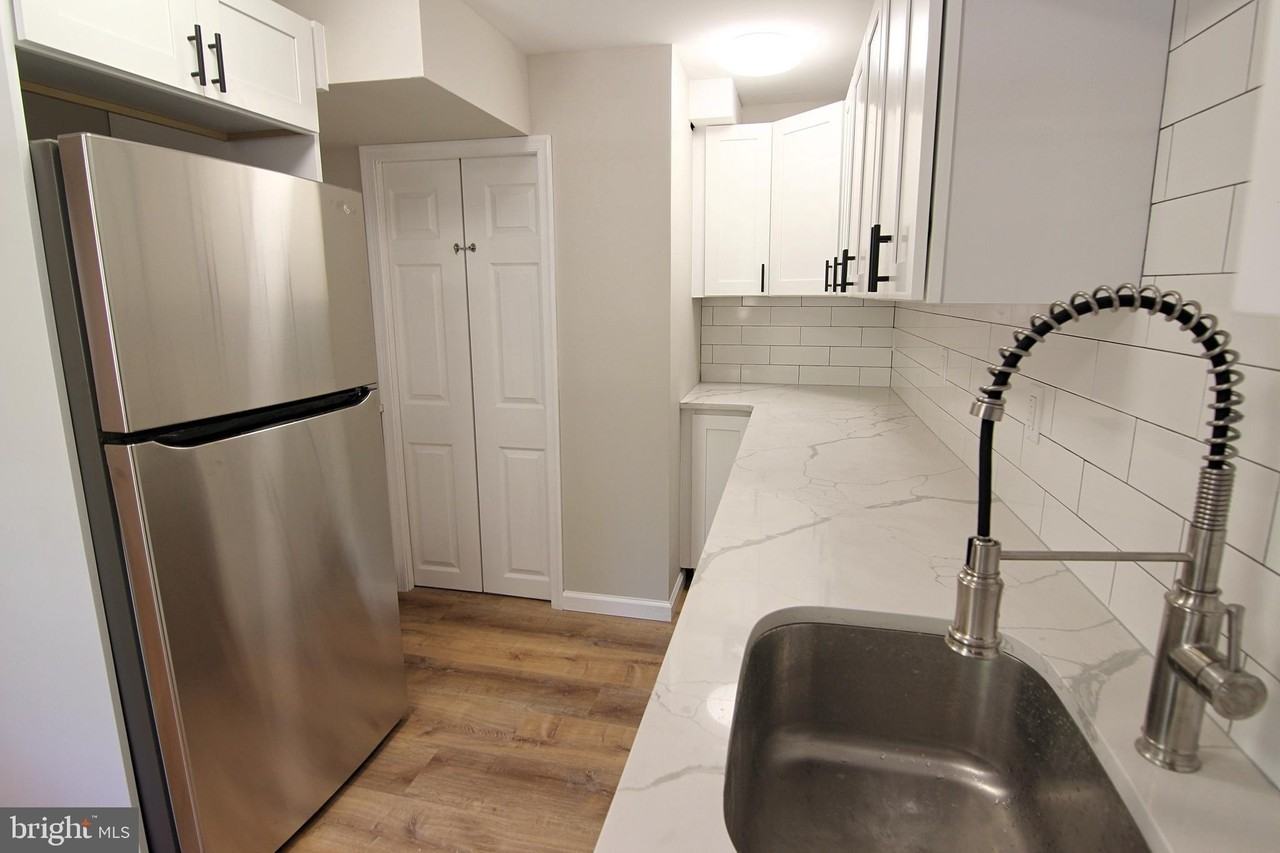 617 Ford St #4 - Photo 5 of 15