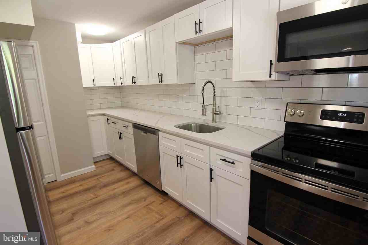617 Ford St #4 - Photo 6 of 15