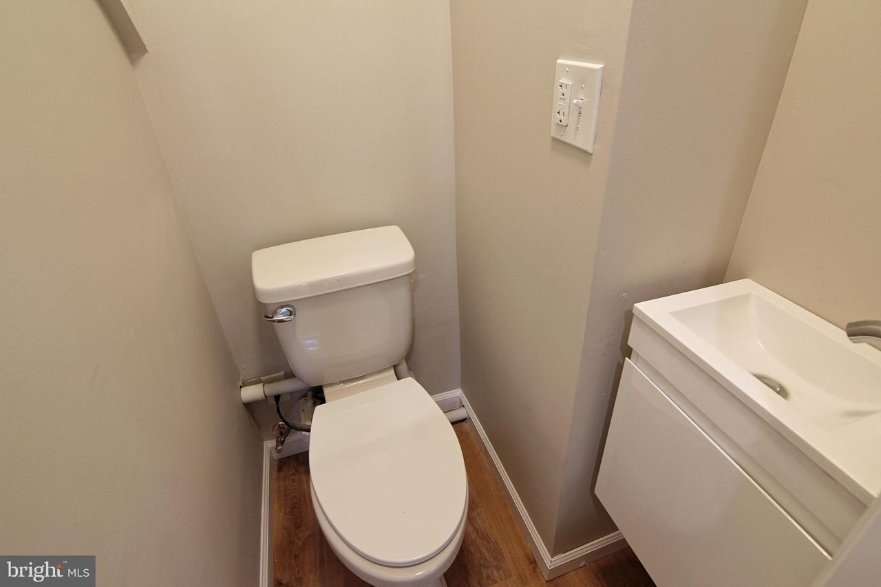 617 Ford St #4 - Photo 7 of 15