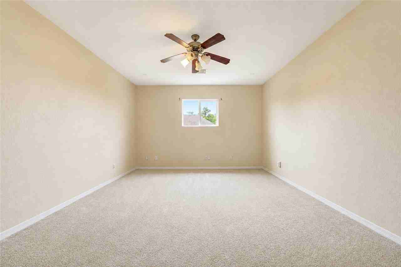 17415 Elverson Oaks Dr - Photo 4 of 21