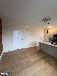 649 N 15th St #3 - Photo 7 of 11