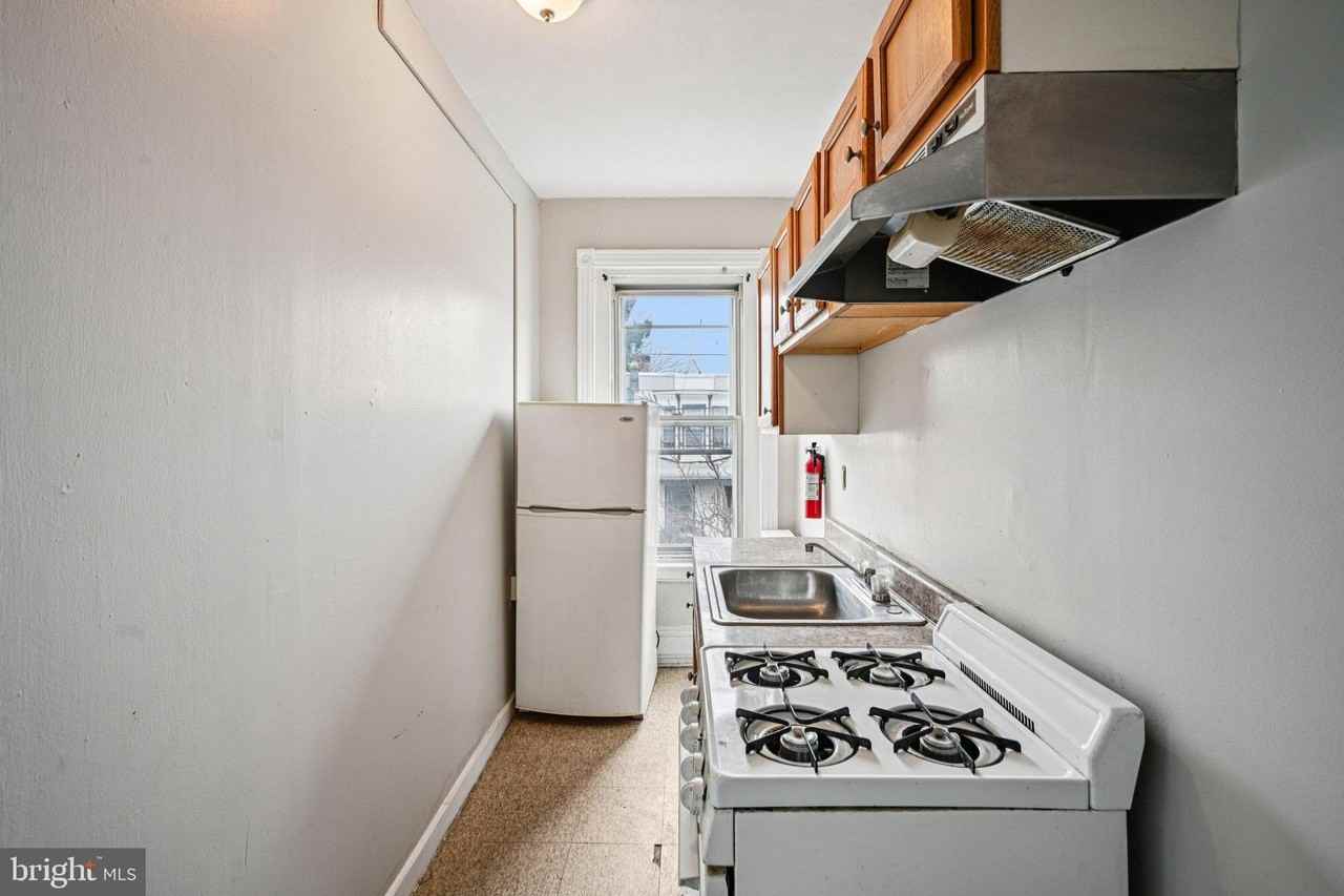 201 N 59th St - Photo 7 of 11