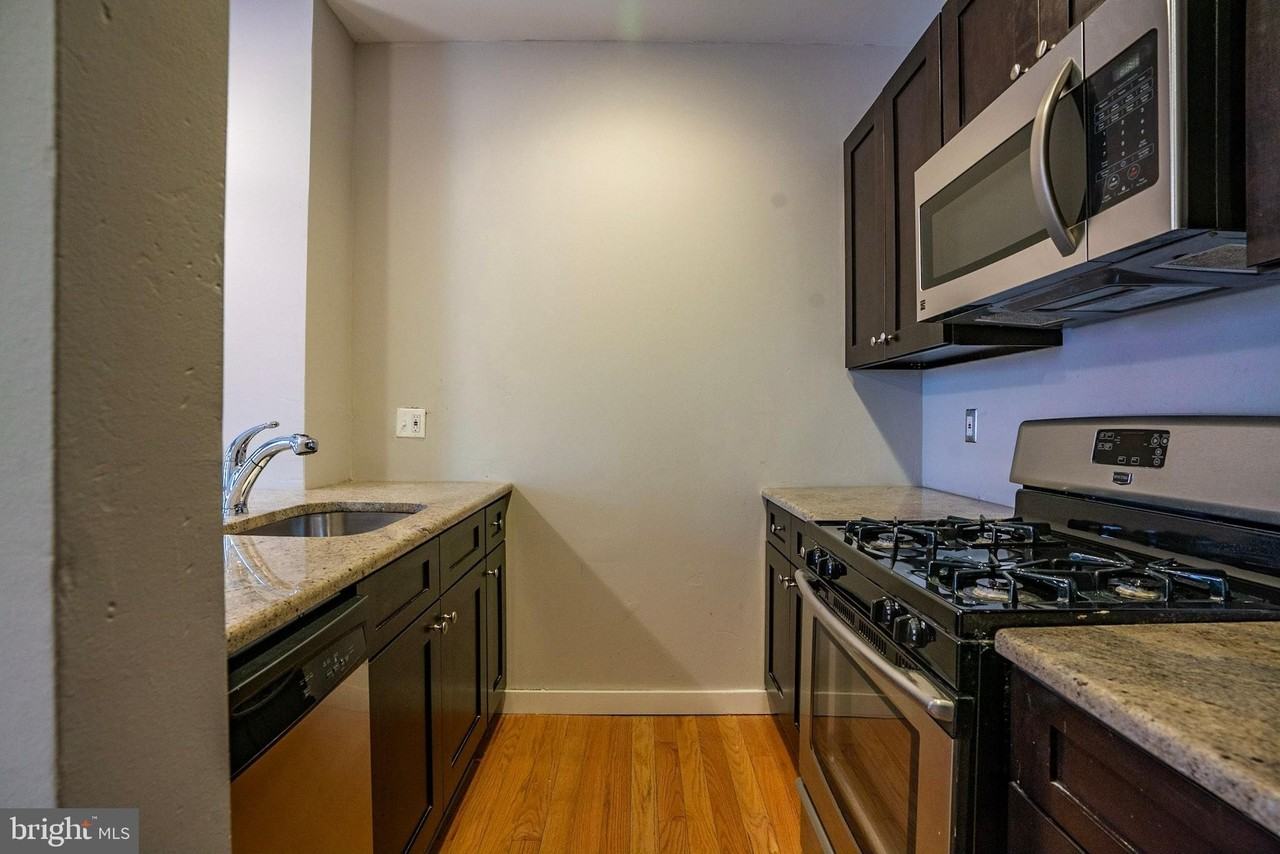1504 Swain St #2 - Photo 5 of 17