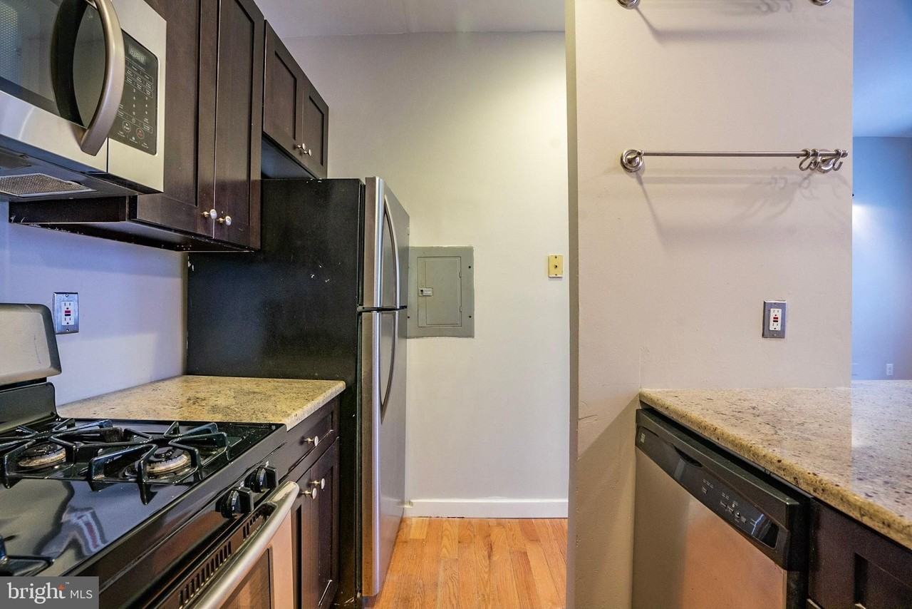 1504 Swain St #2 - Photo 6 of 17